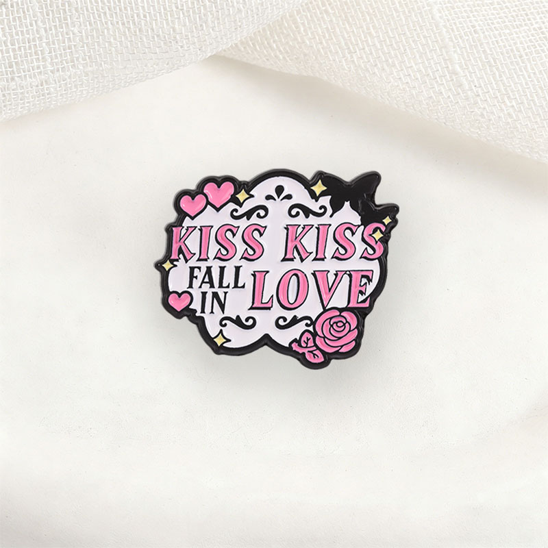 Embroidery Kiss - Kiss Kiss Fall In Love Abzeichen