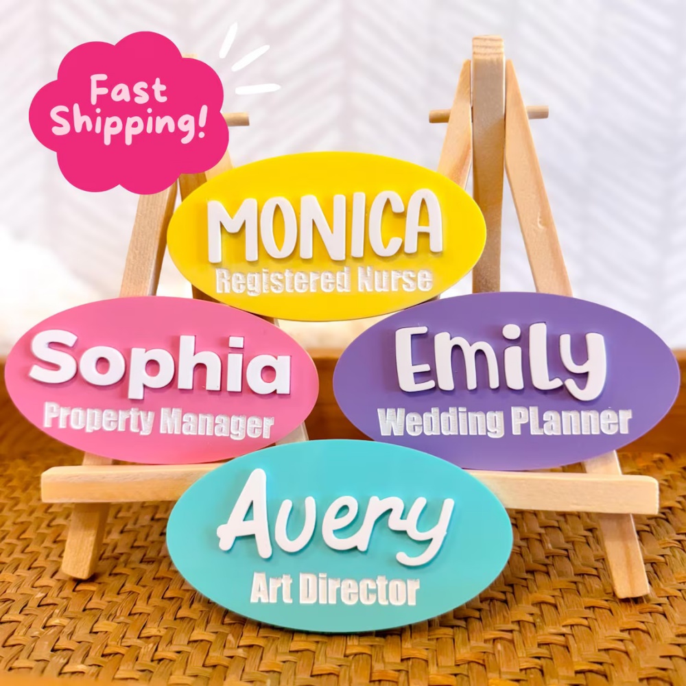 Personalisierte Namensbrosche  – Embroidery Names Bewertung und Preis